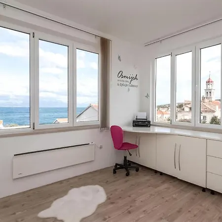 3 Bedroom Beautiful In *